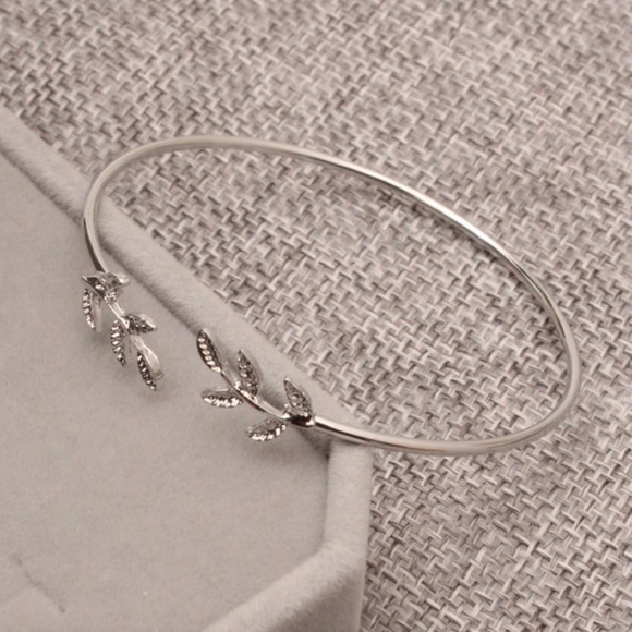 Gold / Silver Lori Leaf Bracelet - Picture 2 of 2